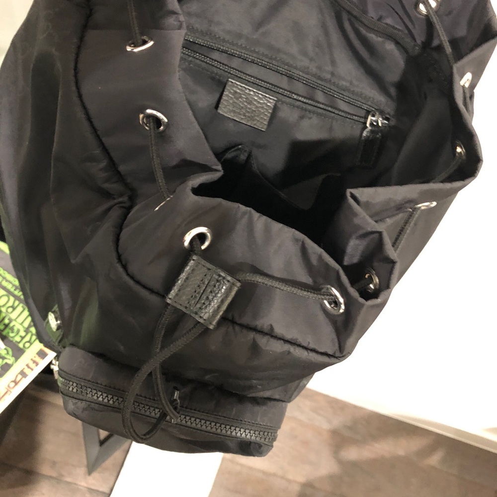 Barely used 1 month old GUCCI Backpack - Picture 4 of 5